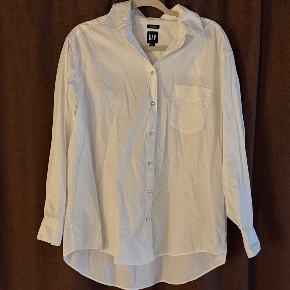 GAP White Casual Button-Down Shirt